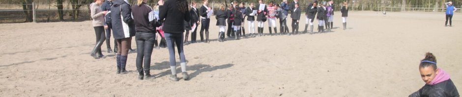 Cérémonie de remise des prix d'un concours équestre